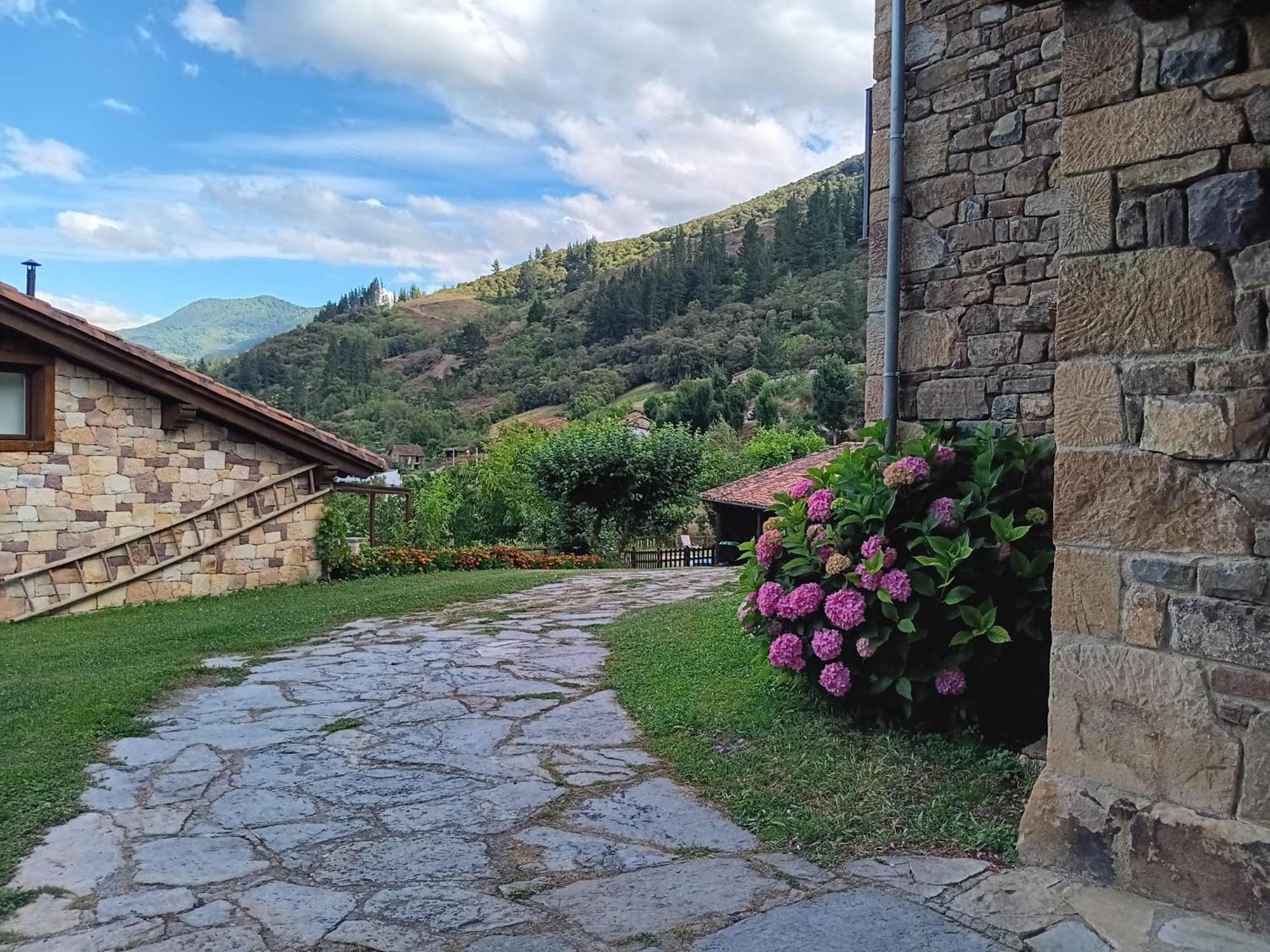 Apartamentos Calm & Nature - Adults Only Cabezon de Liebana Luaran gambar